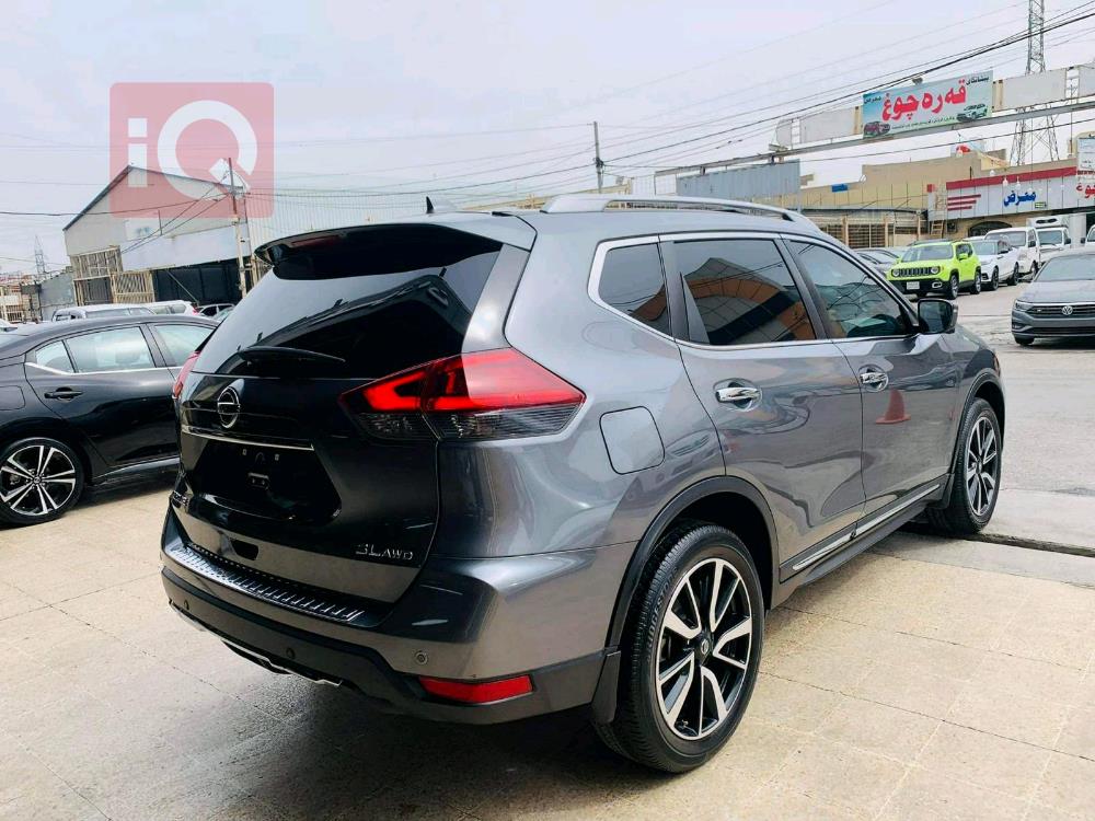 Nissan Rogue